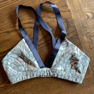 Heroine Sport  sports bra